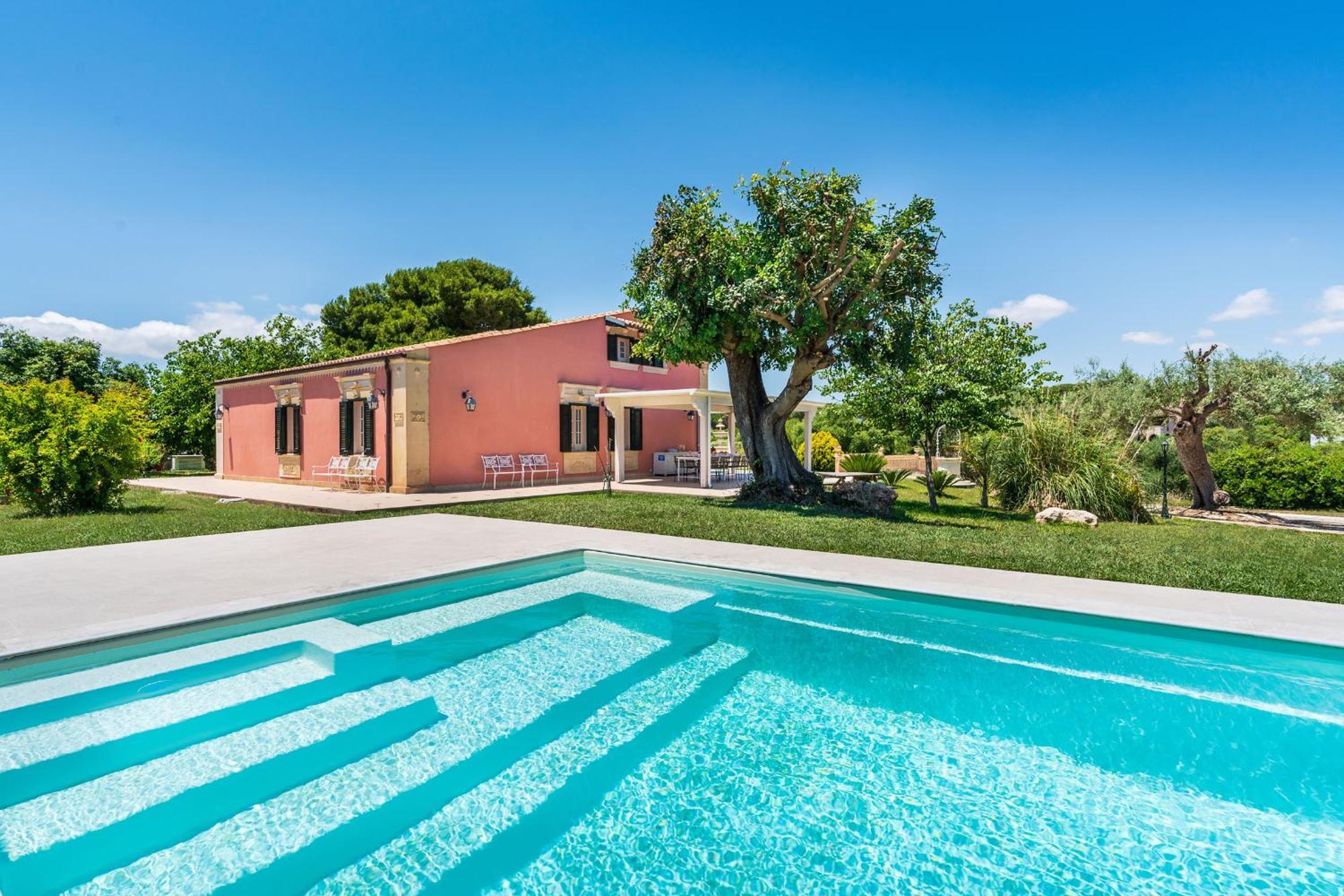 Gira Sole Villa Fontane Bianche Exteriör bild