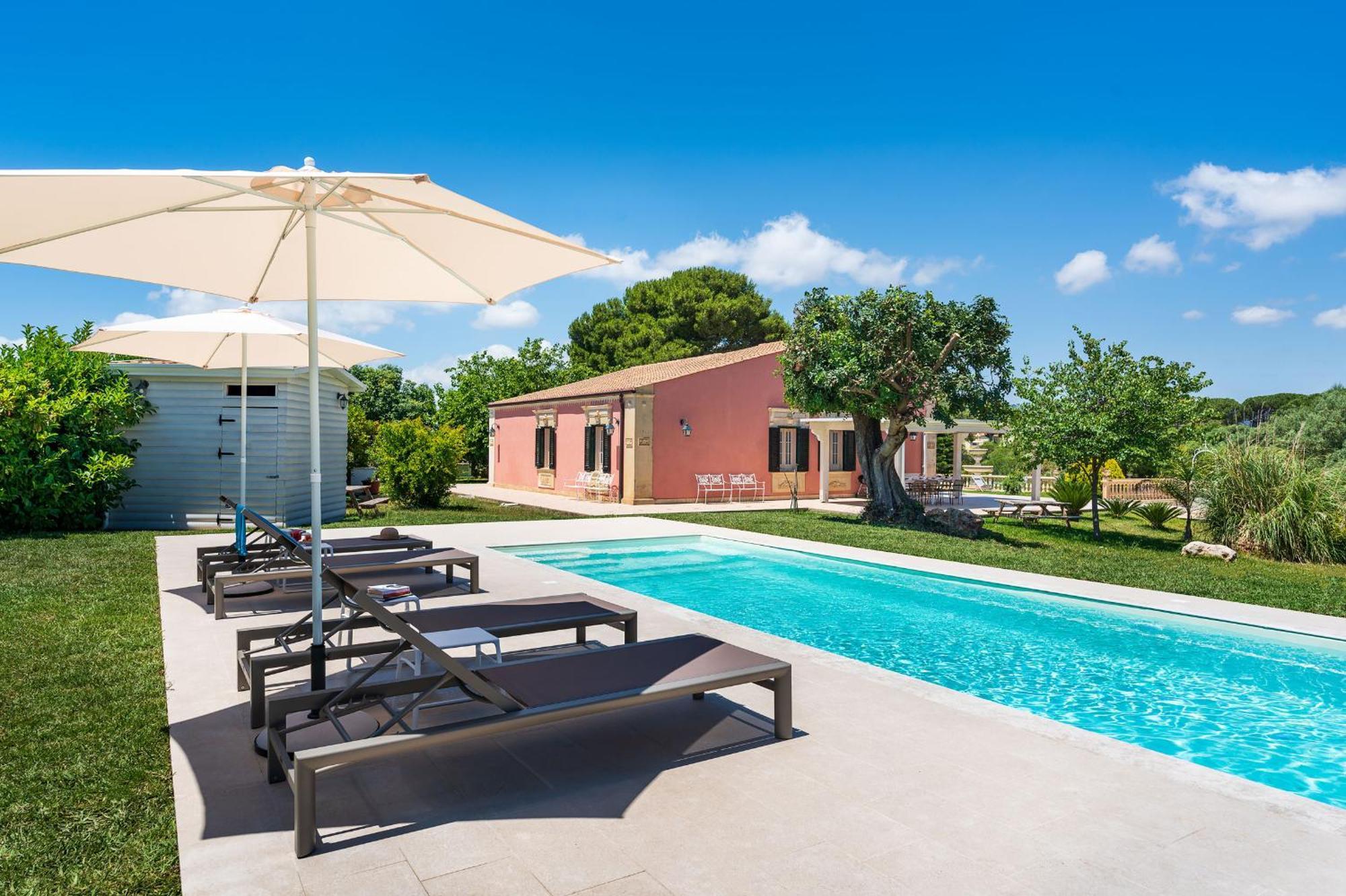 Gira Sole Villa Fontane Bianche Exteriör bild