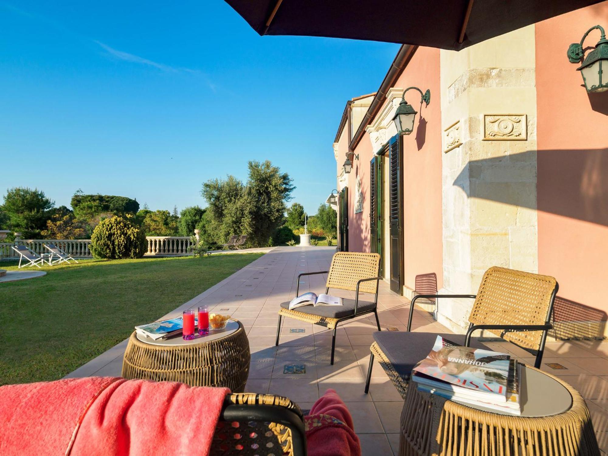 Gira Sole Villa Fontane Bianche Exteriör bild