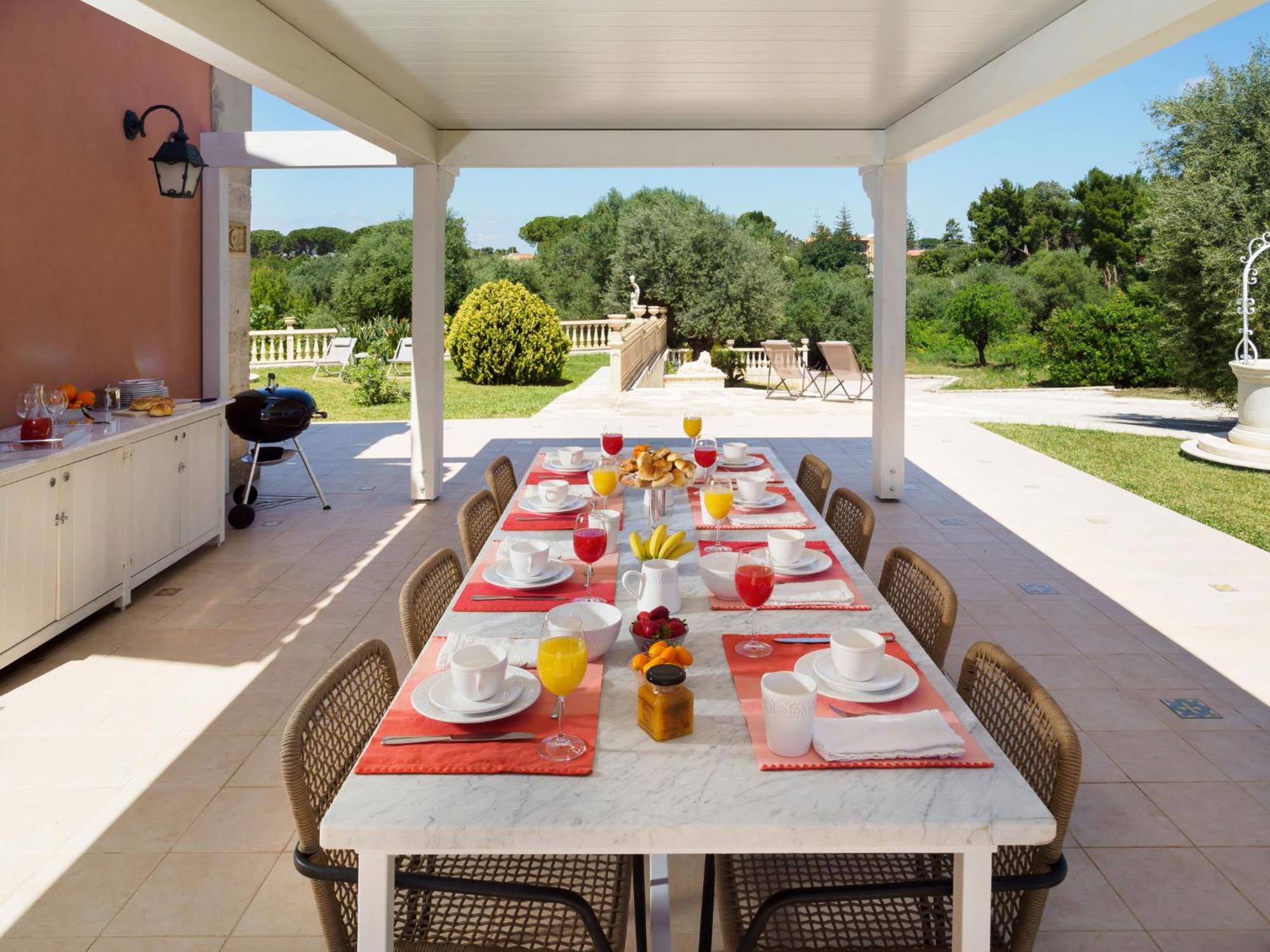 Gira Sole Villa Fontane Bianche Exteriör bild